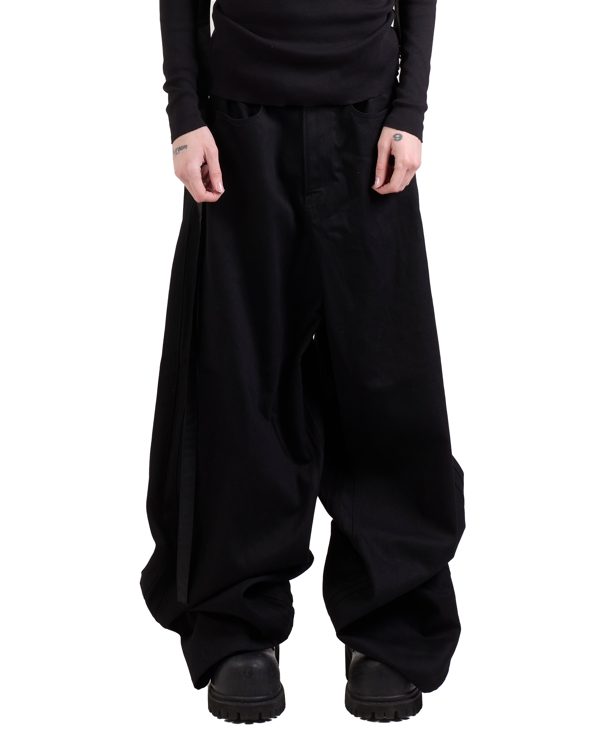 BLACK SCOUT DENIM